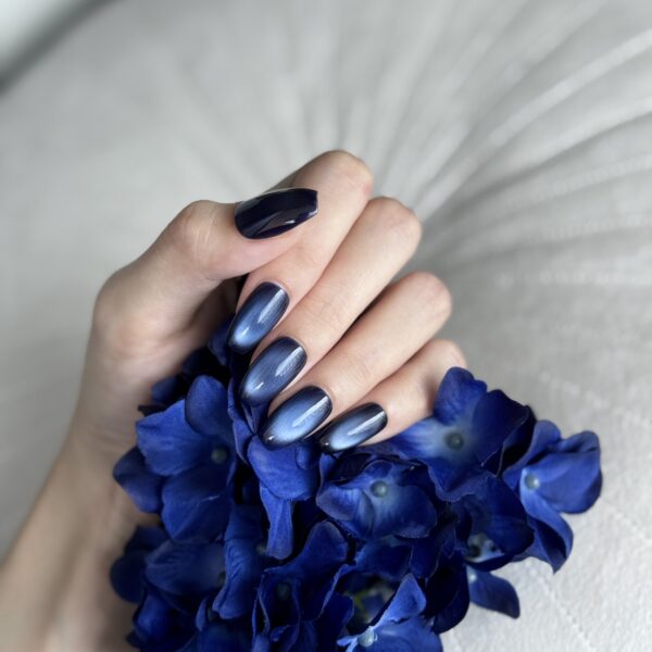 濃紺のサファイア(Navy Sapphire)