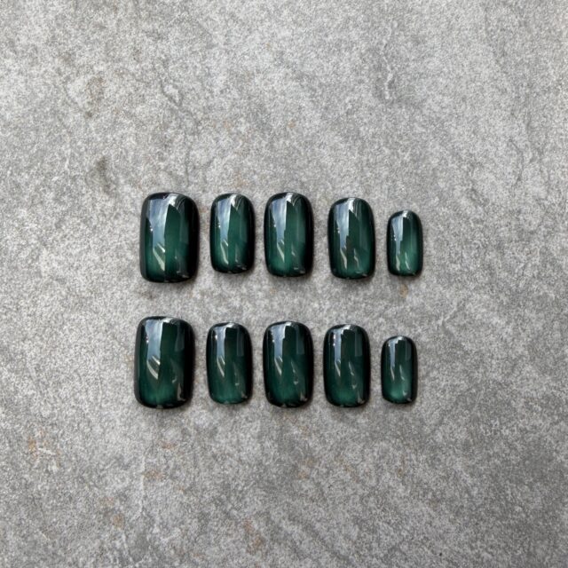 翠色のエメラルド(Deep Emerald)